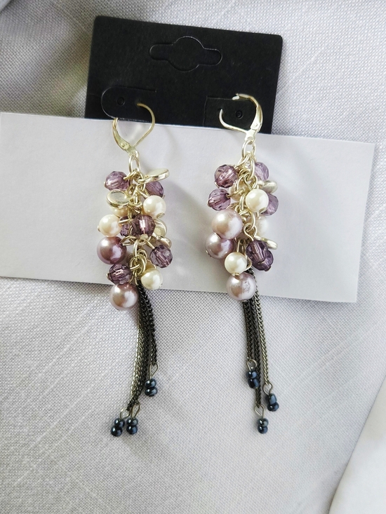 Vintage Jewelry - Vintage Fuax Pearl & Purple White Bead Cluster Dangle Earrings